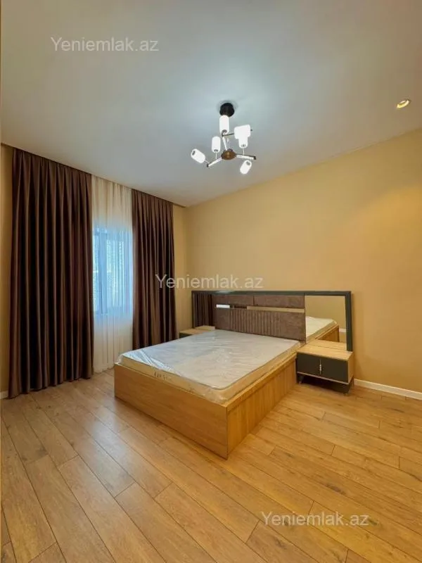 Satılır 4 otaqlı həyət evi 180 m²