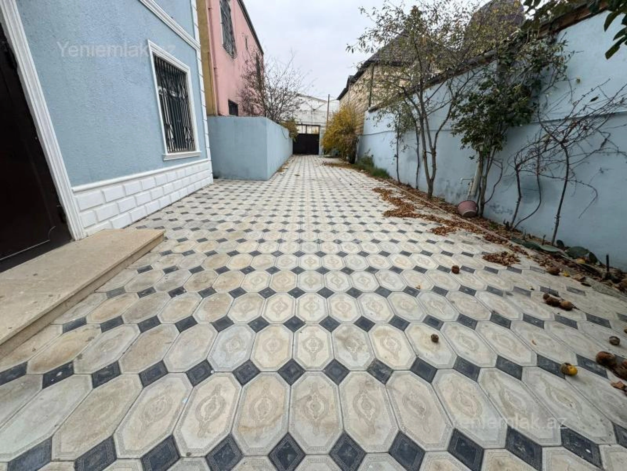 Satılır 6 otaqlı həyət evi 200 m²