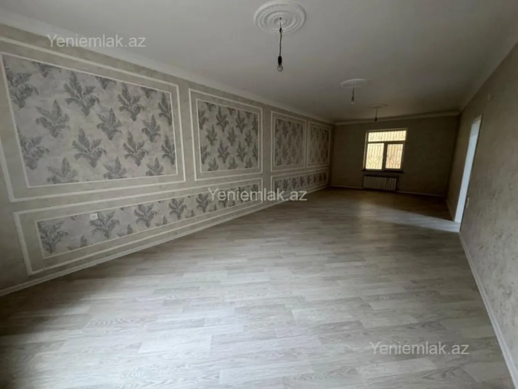 Satılır 6 otaqlı həyət evi 200 m²