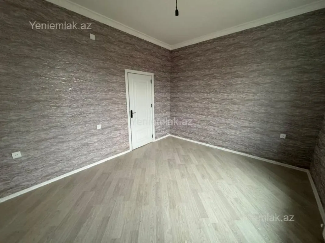 Satılır 6 otaqlı həyət evi 200 m²