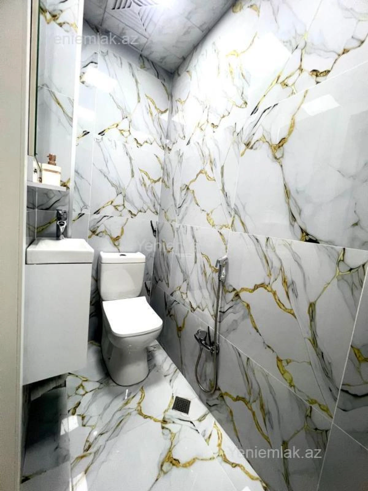 Satılır 3 otaqlı yeni tikili 110 m²