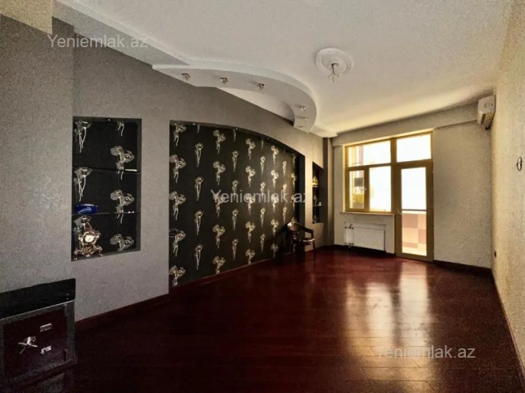 Satılır 4 otaqlı yeni tikili 205 m²