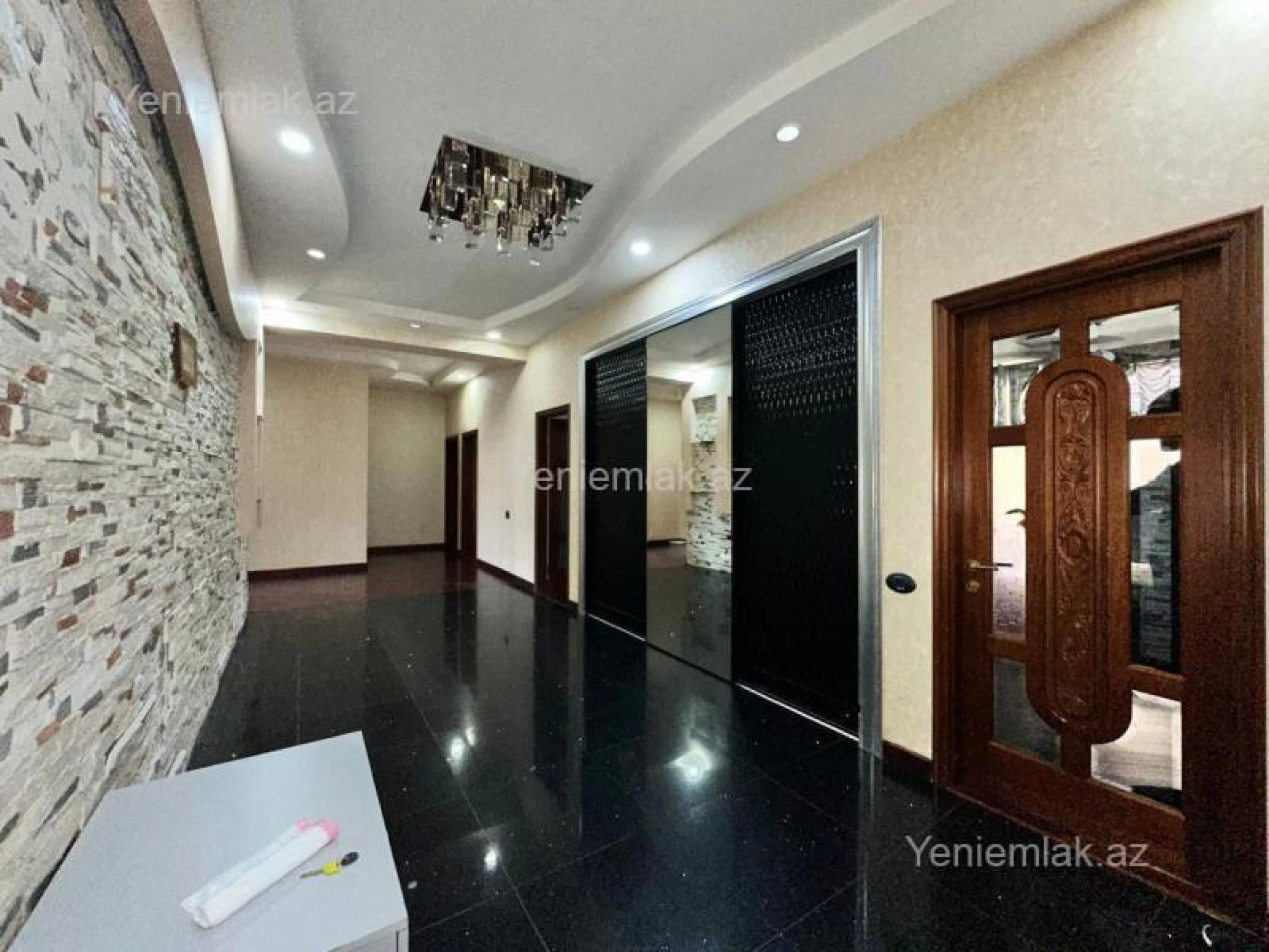 Satılır 4 otaqlı yeni tikili 205 m²