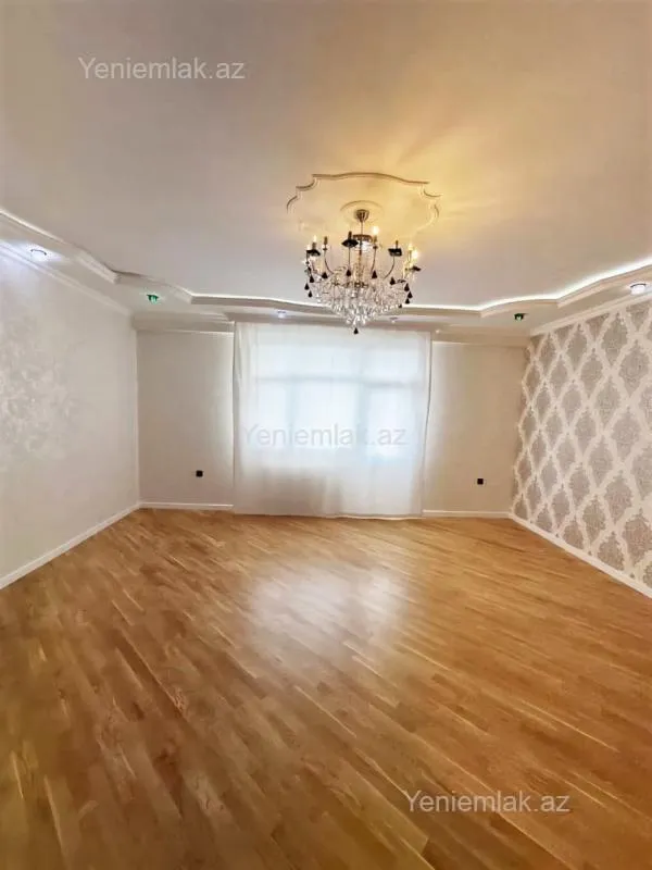 Satılır 4 otaqlı yeni tikili 140 m²