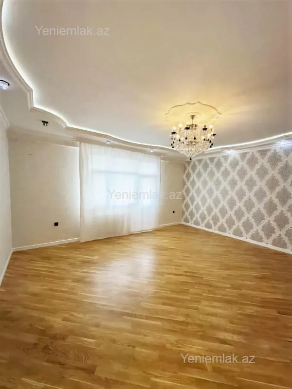 Satılır 4 otaqlı yeni tikili 140 m²