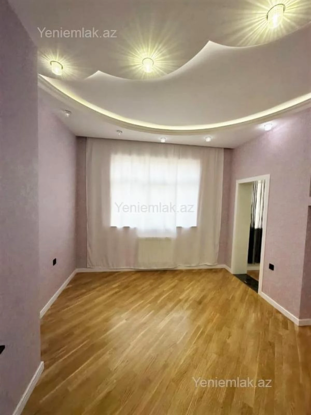 Satılır 4 otaqlı yeni tikili 140 m²