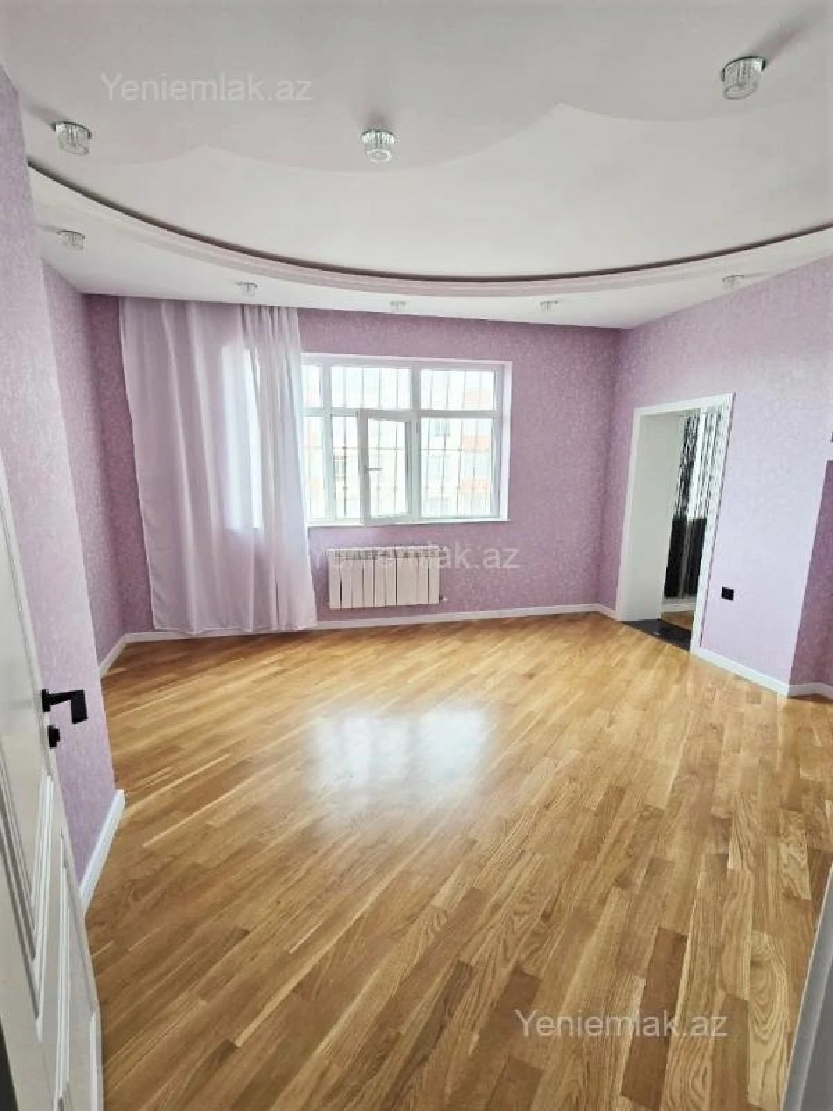 Satılır 4 otaqlı yeni tikili 140 m²