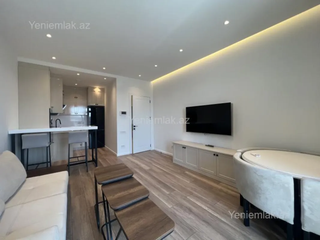 Satılır 2 otaqlı yeni tikili 65 m²