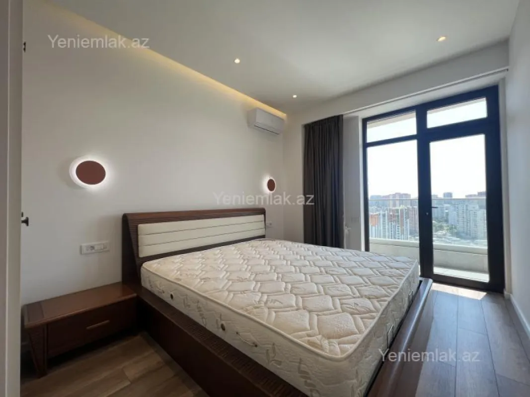 Satılır 2 otaqlı yeni tikili 65 m²