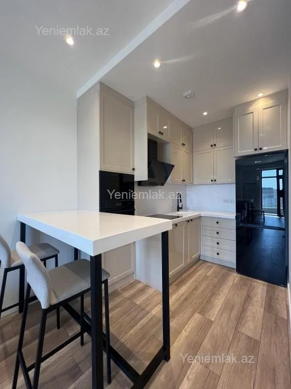 Satılır 2 otaqlı yeni tikili 65 m²