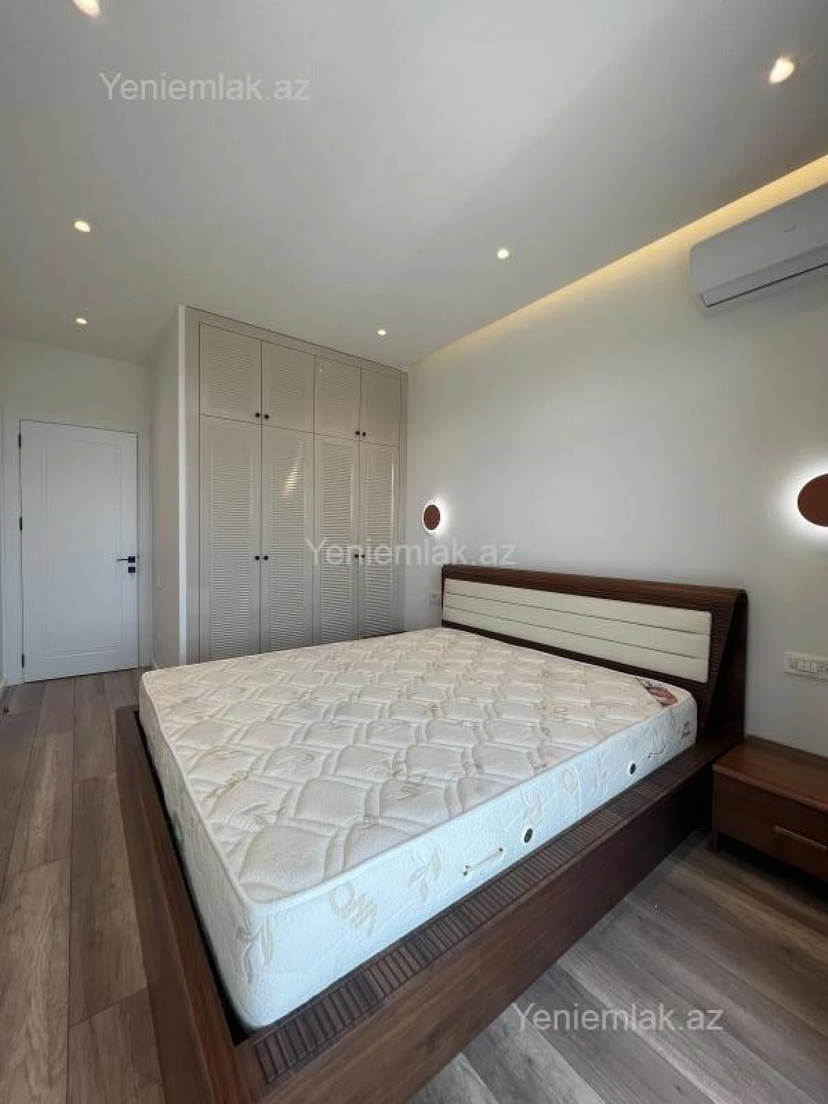 Satılır 2 otaqlı yeni tikili 65 m²