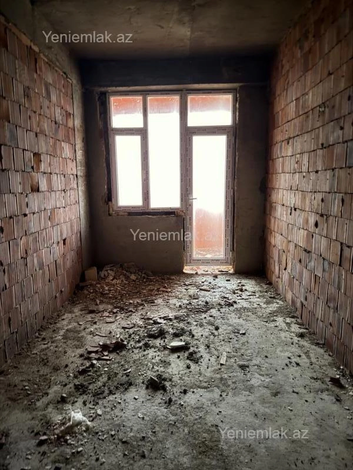 Satılır 3 otaqlı yeni tikili 105 m²