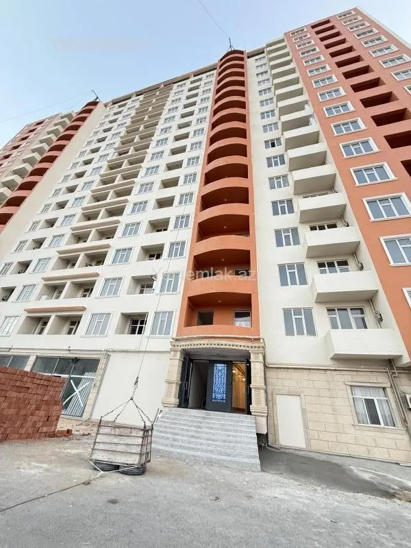 Satılır 3 otaqlı yeni tikili 105 m²