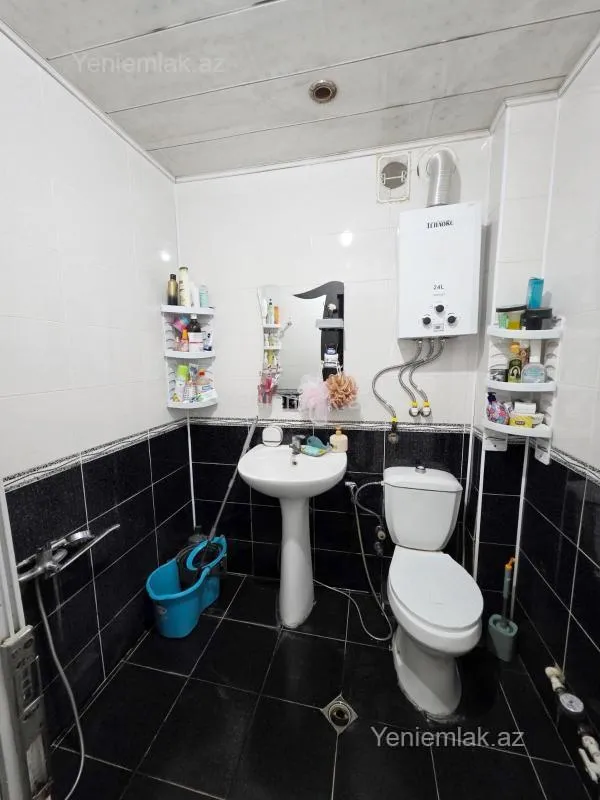 Satılır 3 otaqlı köhnə tikili 64 m²