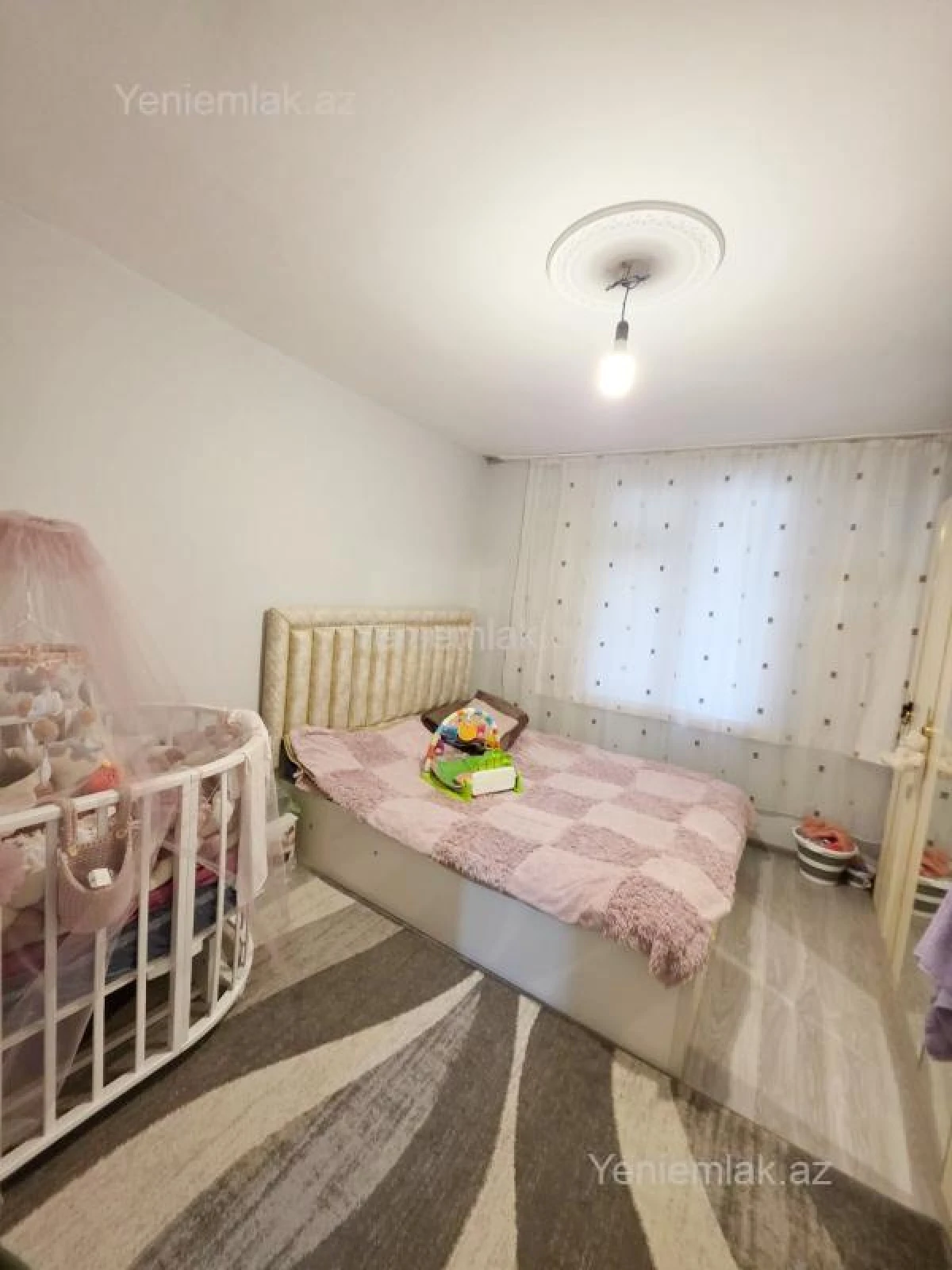 Satılır 3 otaqlı köhnə tikili 64 m²