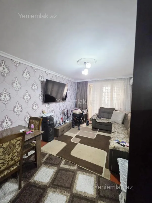 Satılır 3 otaqlı köhnə tikili 64 m²