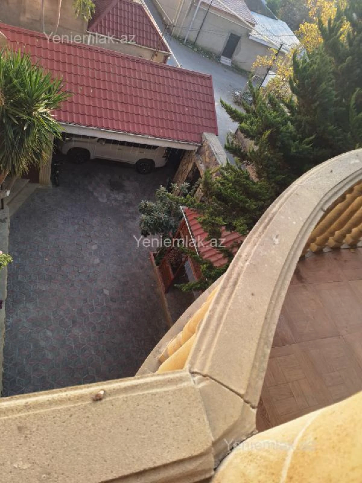 Satılır 5 otaqlı həyət evi 270 m²