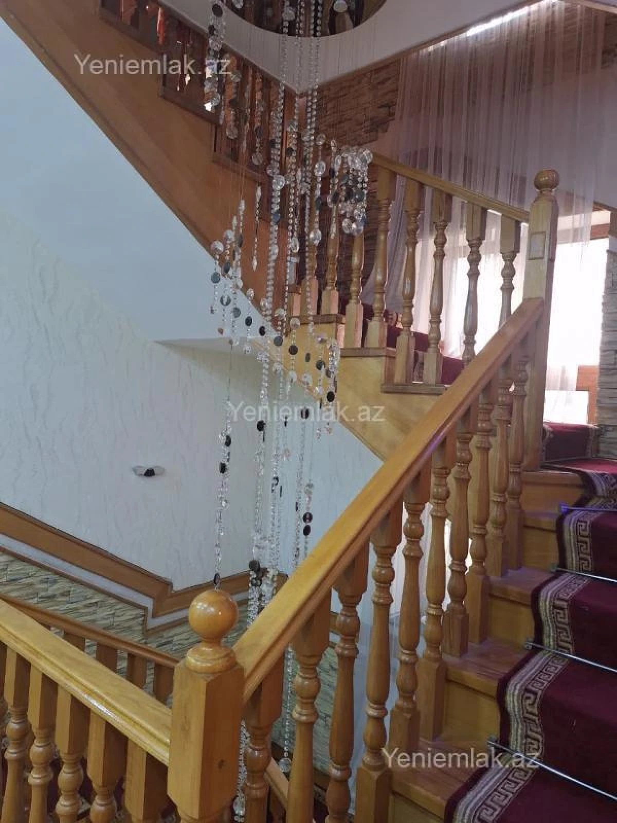 Satılır 5 otaqlı həyət evi 270 m²