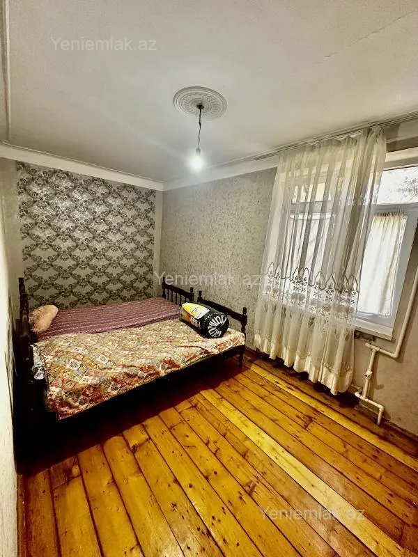 Satılır 2 otaqlı köhnə tikili 49 m²