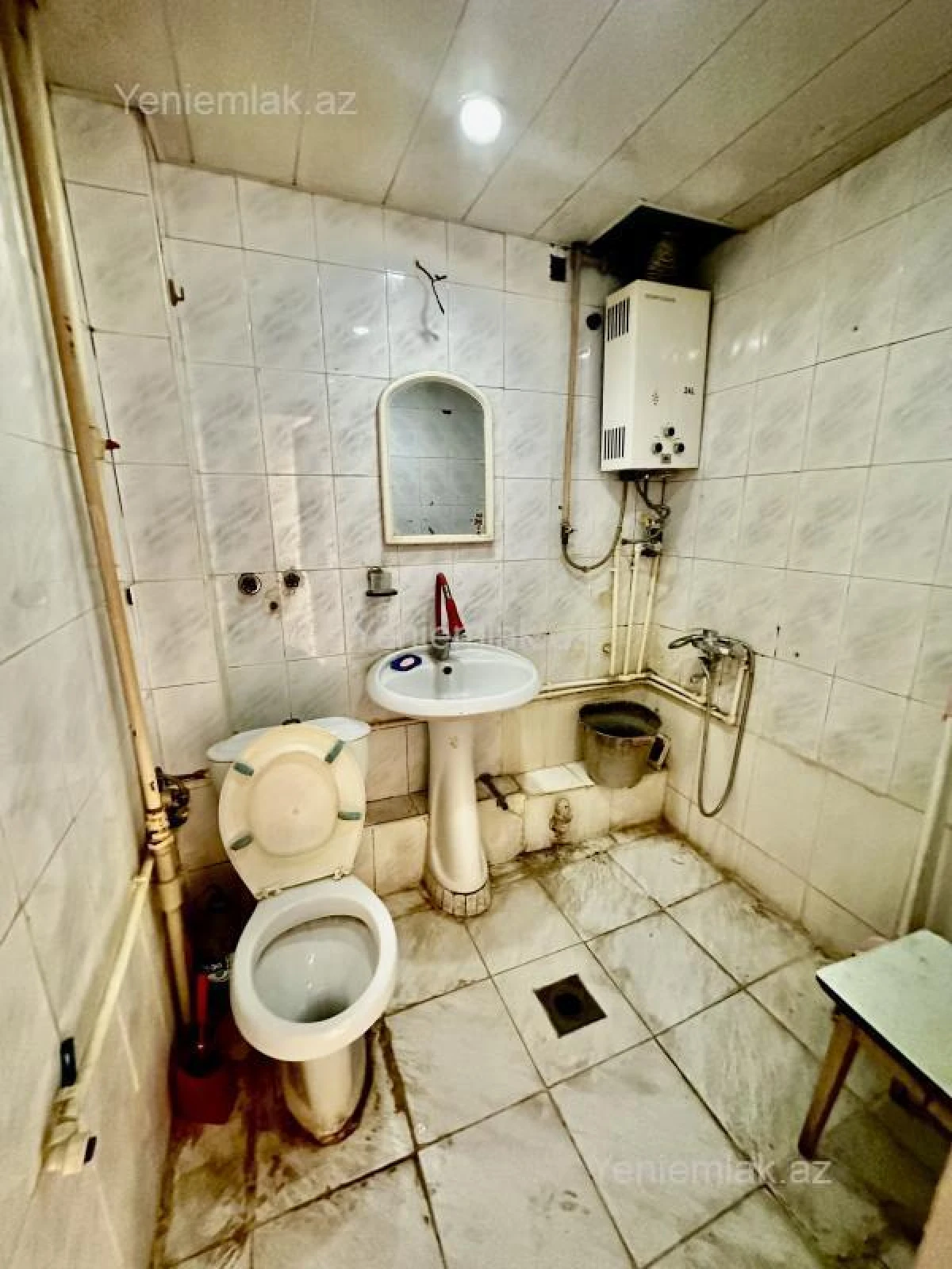 Satılır 2 otaqlı köhnə tikili 49 m²