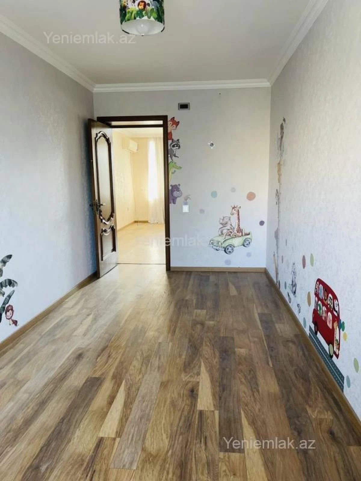Satılır 3 otaqlı köhnə tikili 70 m²