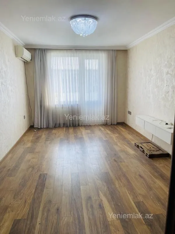 Satılır 3 otaqlı köhnə tikili 70 m²