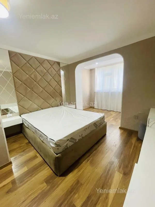 Satılır 3 otaqlı köhnə tikili 70 m²