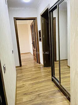 Satılır 3 otaqlı köhnə tikili 70 m²
