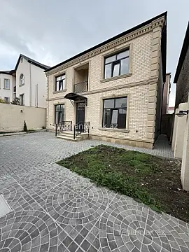 Satılır 4 otaqlı həyət evi 200 m²