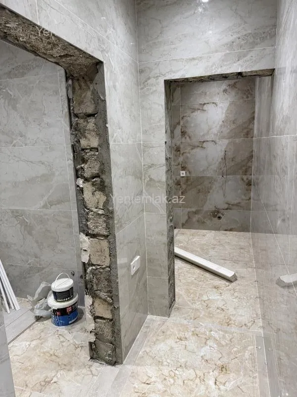 Satılır 4 otaqlı həyət evi 200 m²