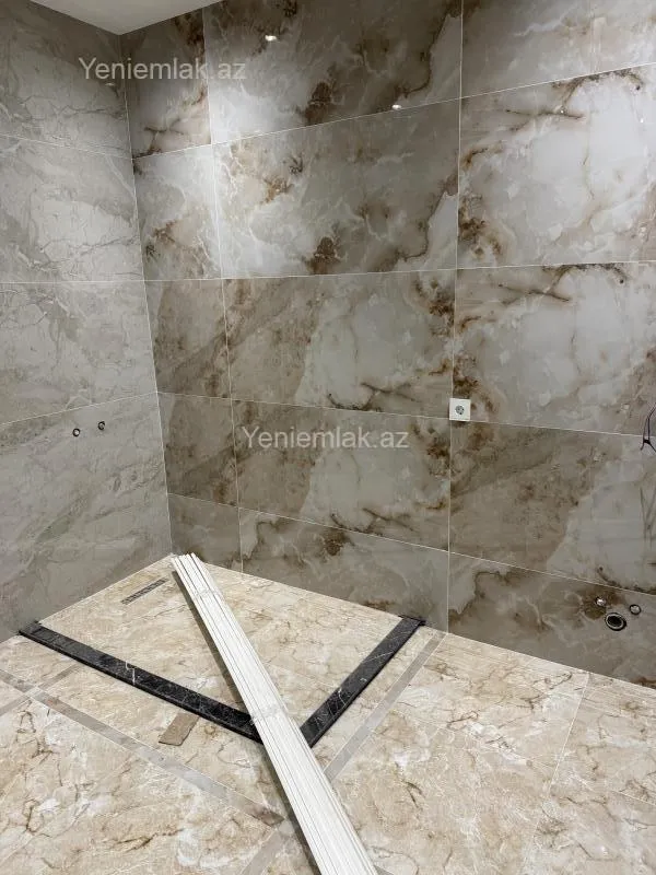 Satılır 4 otaqlı həyət evi 200 m²