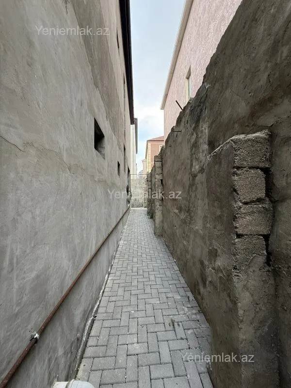 Satılır 4 otaqlı həyət evi 200 m²