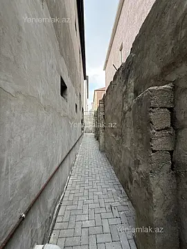 Satılır 4 otaqlı həyət evi 200 m²