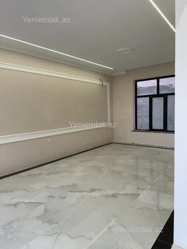 Satılır 4 otaqlı həyət evi 200 m²
