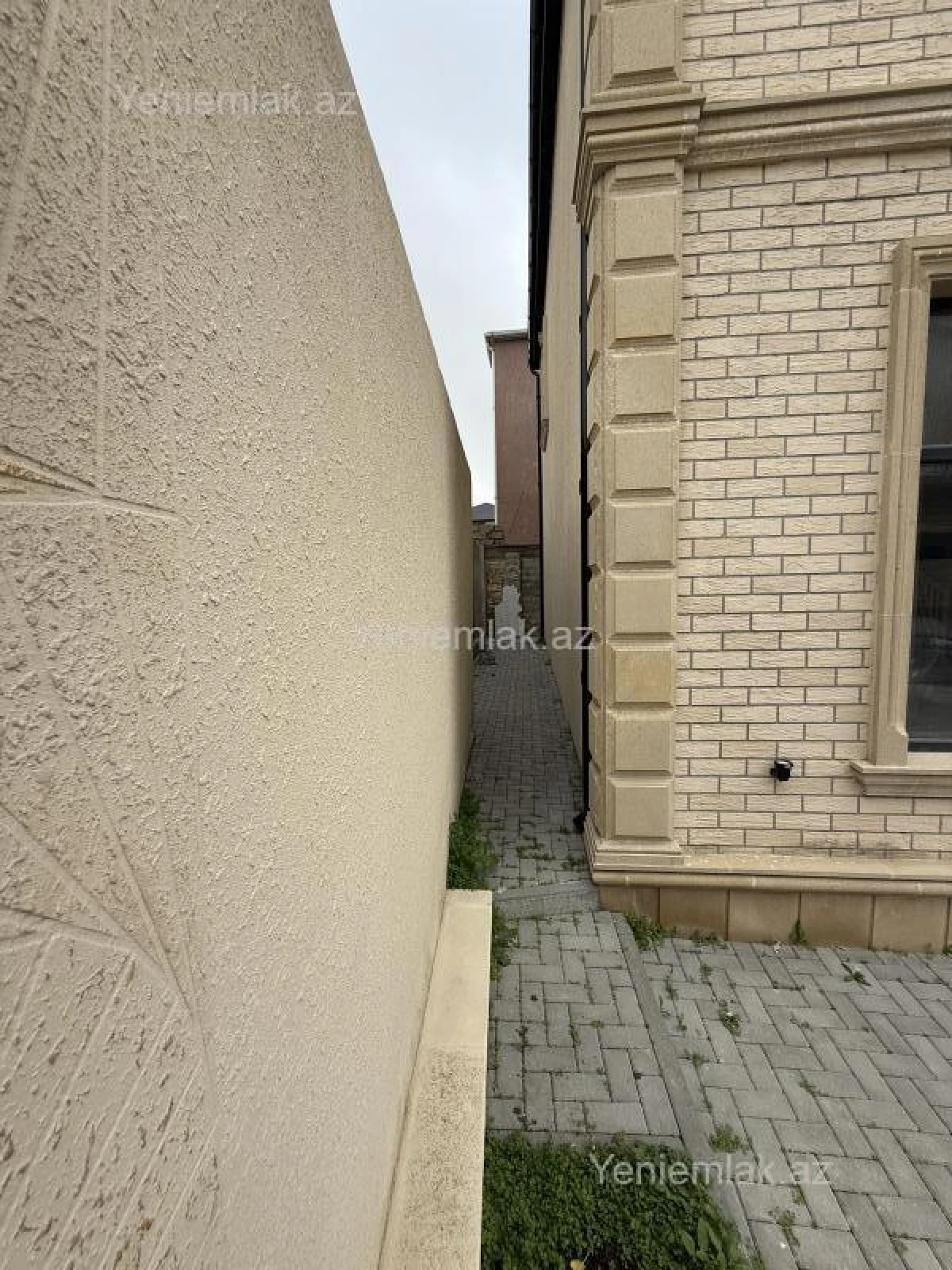 Satılır 4 otaqlı həyət evi 200 m²