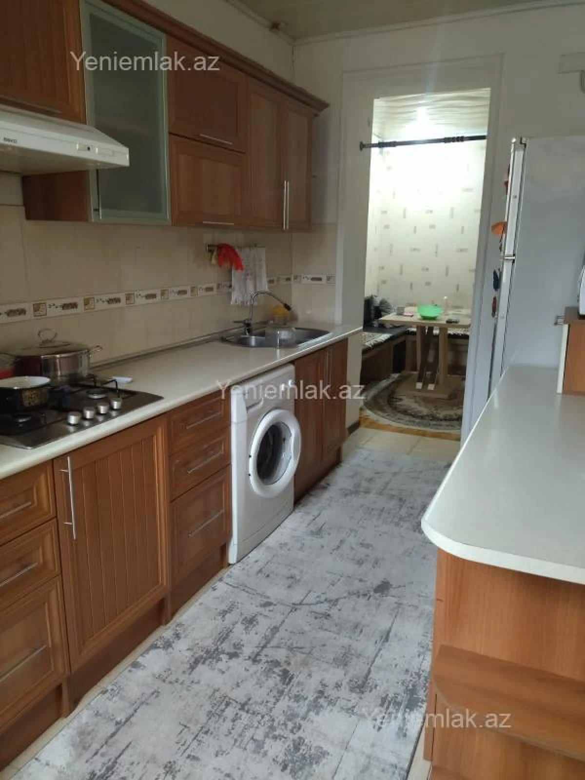Satılır 3 otaqlı köhnə tikili 74 m²