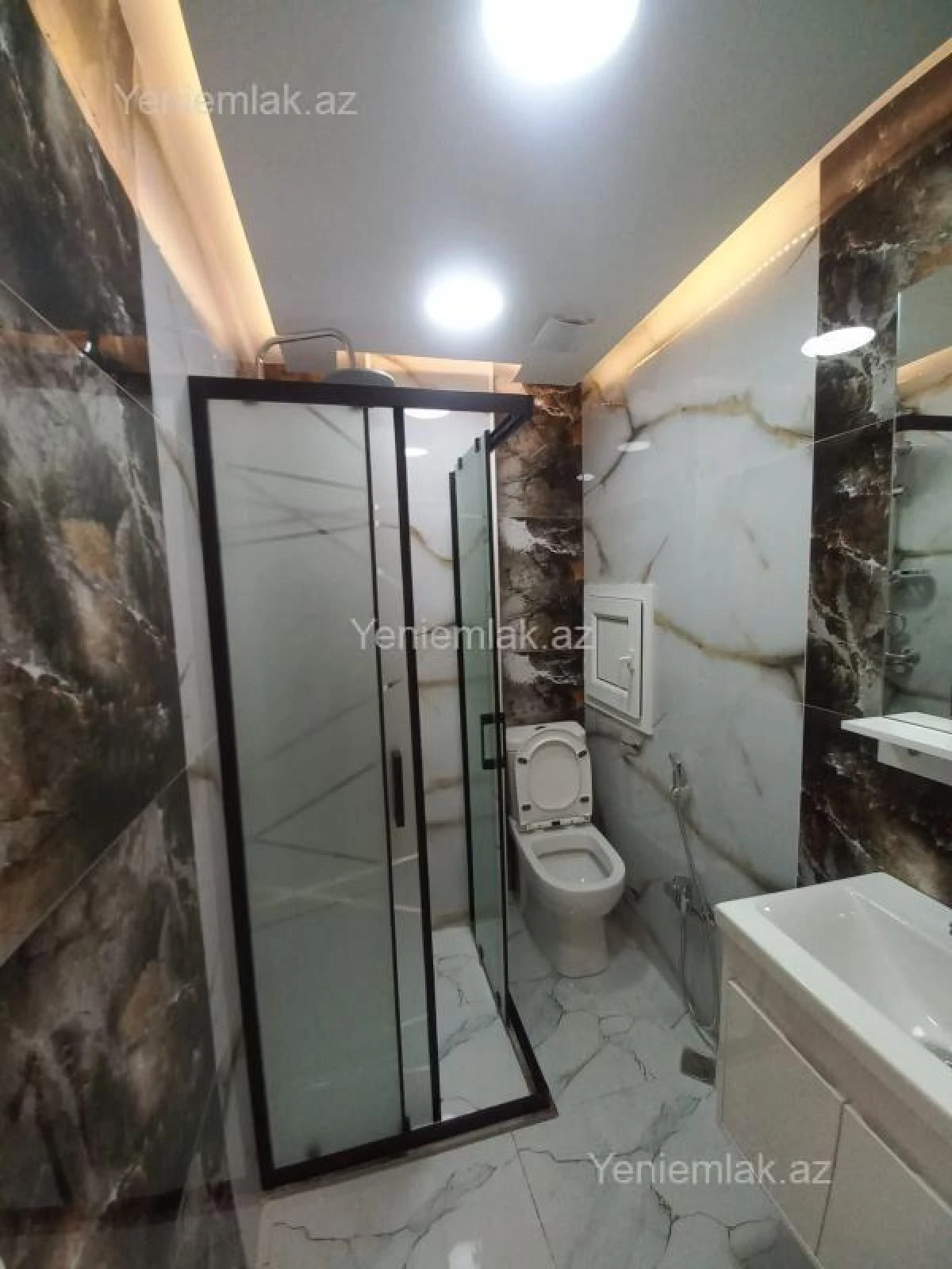 Satılır 2 otaqlı yeni tikili 60 m²
