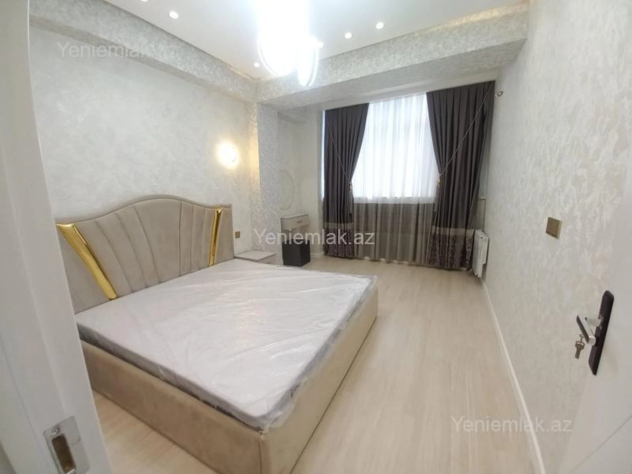 Satılır 2 otaqlı yeni tikili 60 m²