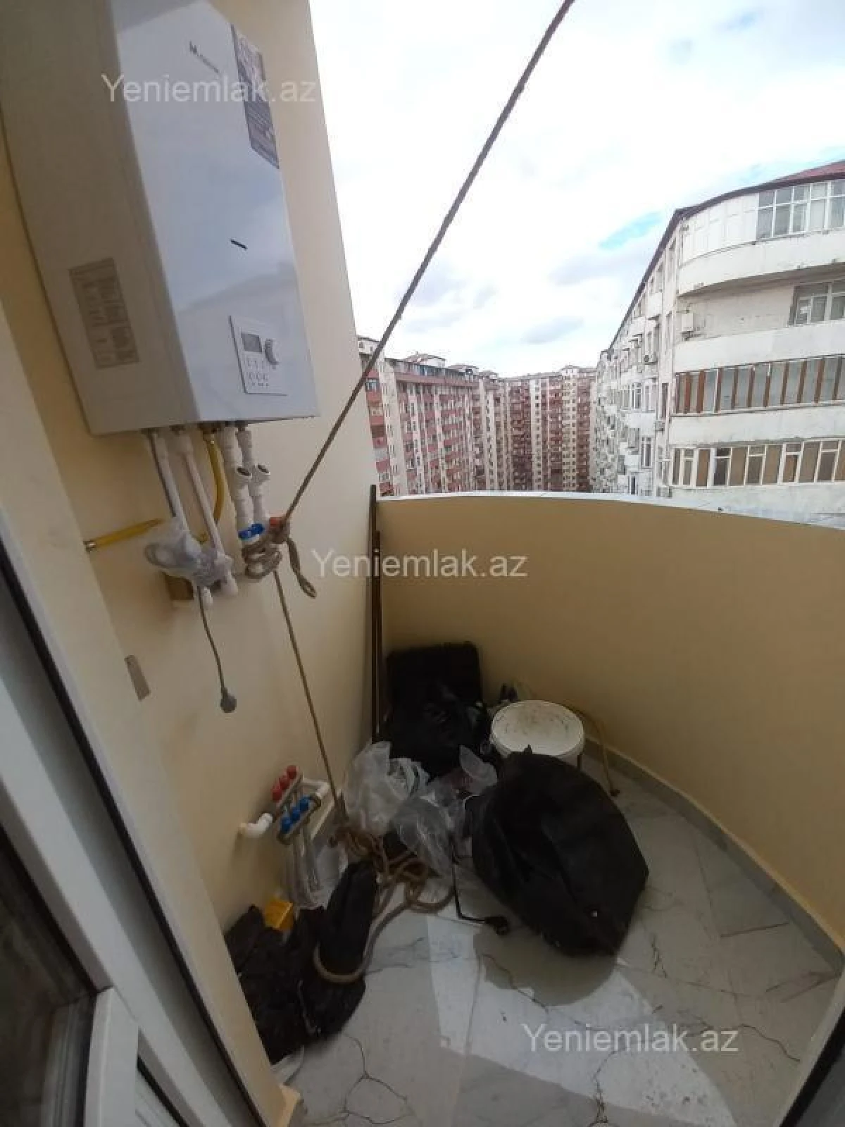 Satılır 2 otaqlı yeni tikili 60 m²