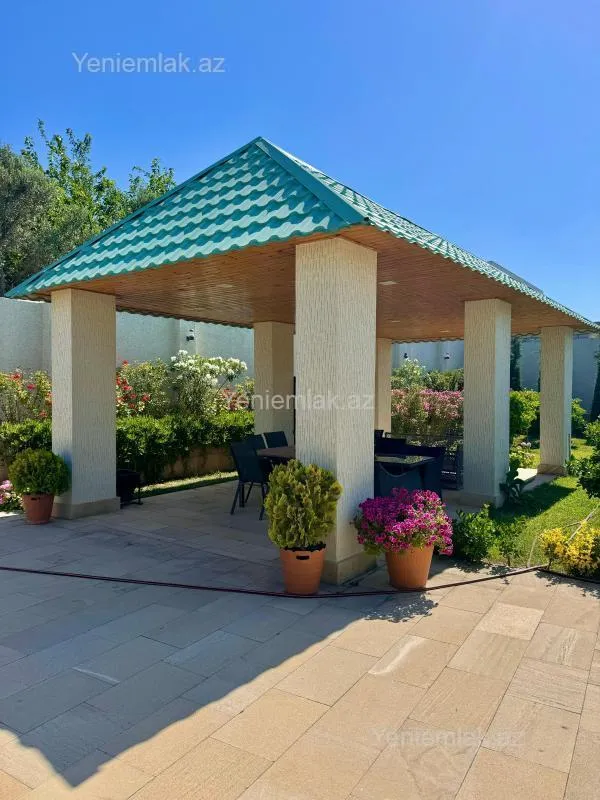 Satılır 4 otaqlı həyət evi 180 m²