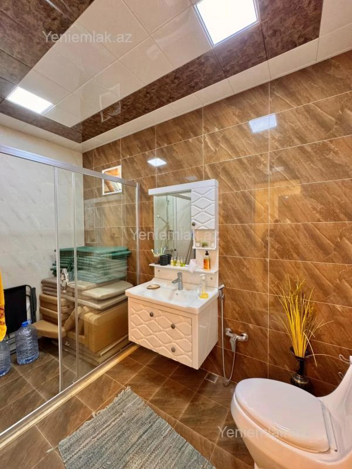 Satılır 4 otaqlı həyət evi 180 m²