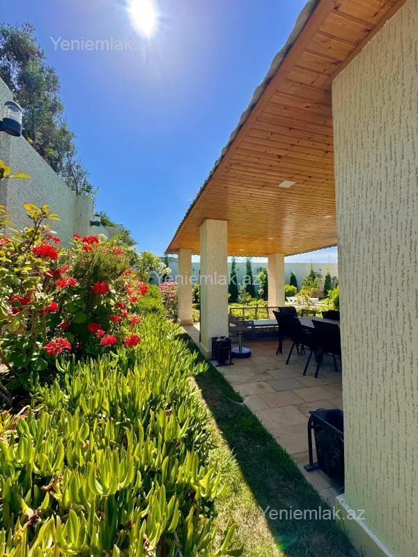 Satılır 4 otaqlı həyət evi 180 m²