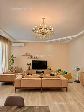 Satılır 4 otaqlı həyət evi 180 m²