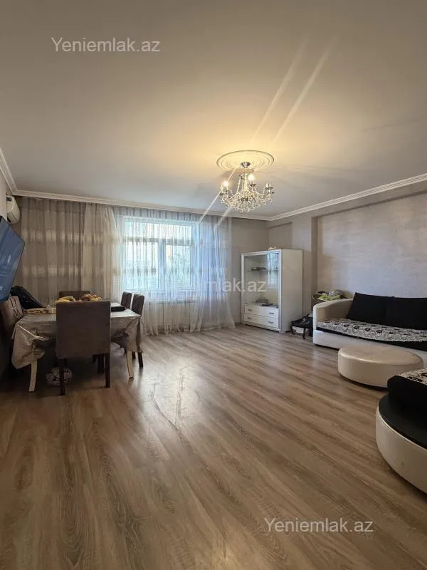 Satılır 2 otaqlı yeni tikili 74 m²