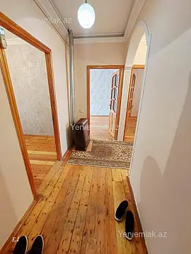 Satılır 3 otaqlı köhnə tikili 72 m²