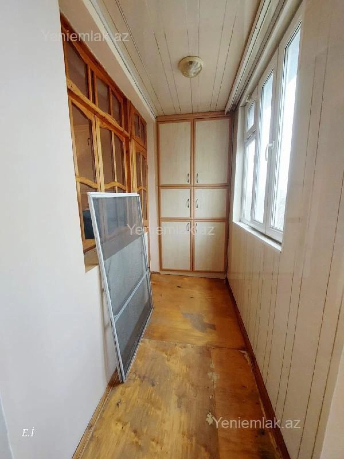 Satılır 3 otaqlı köhnə tikili 72 m²