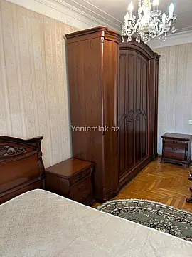 Satılır 3 otaqlı köhnə tikili 84 m²