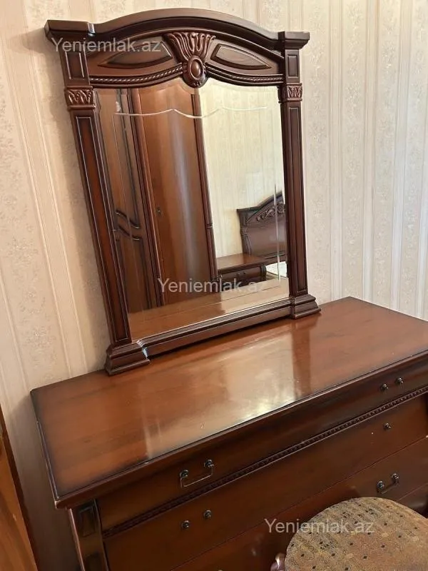 Satılır 3 otaqlı köhnə tikili 84 m²