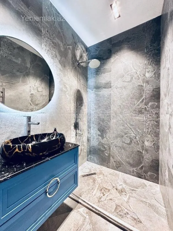 Satılır 7 otaqlı həyət evi 360 m²