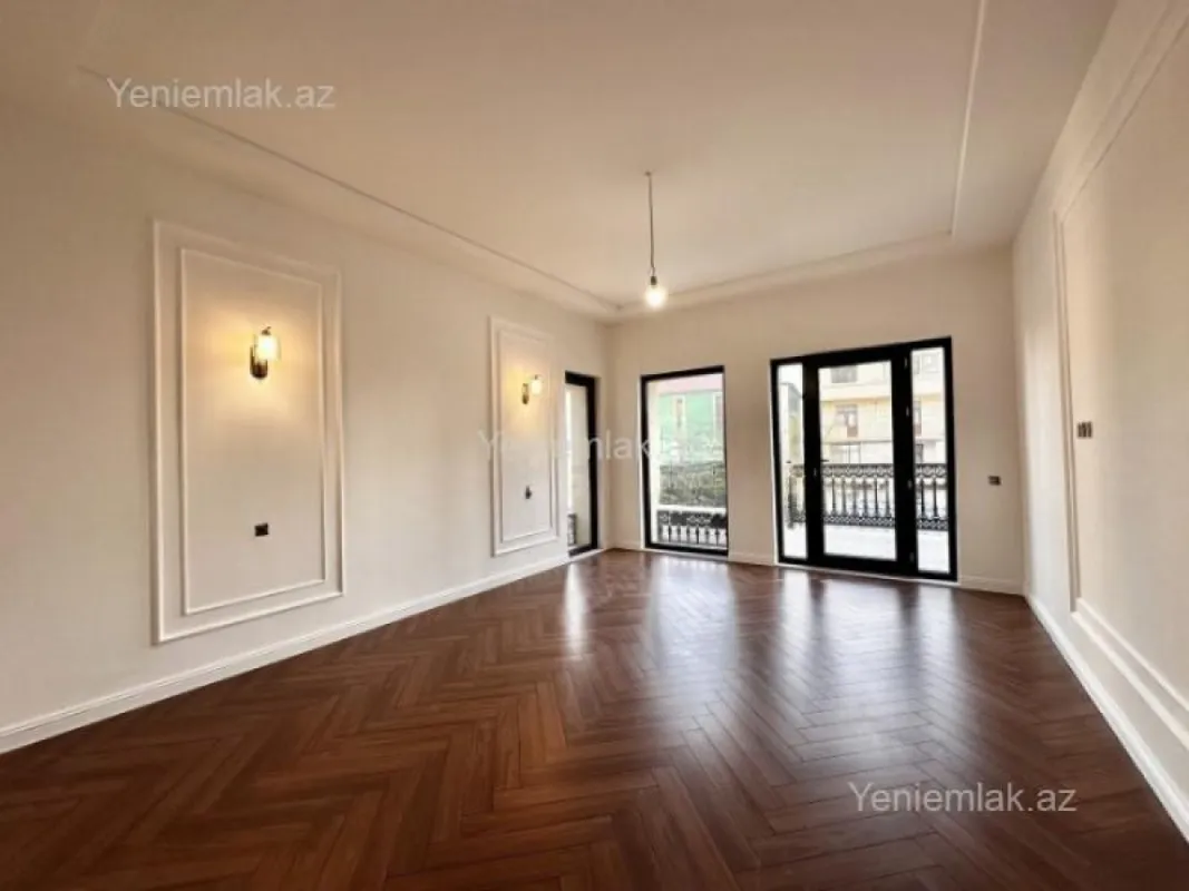 Satılır 7 otaqlı həyət evi 360 m²